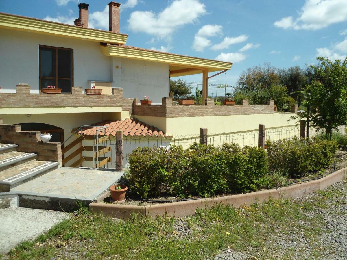Tra Mare E Monti Apartment Santa Giusta Exterior photo